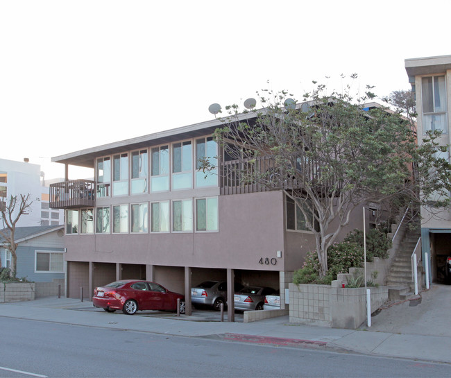 480 Rosecrans Ave in Manhattan Beach, CA - Foto de edificio - Building Photo