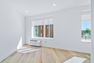 293 Fairmount Ave in Jersey City, NJ - Building Photo - Building Photo