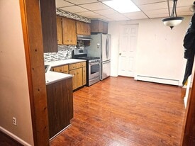 289 Nagle St, Unit 2 in Cliffside Park, NJ - Building Photo
