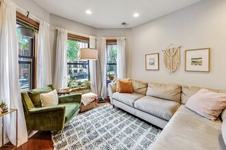 846 W Newport Ave in Chicago, IL - Building Photo - Building Photo