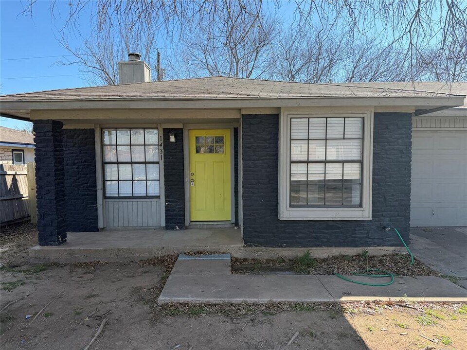 1431 Hyridge Cir in Round Rock, TX - Building Photo