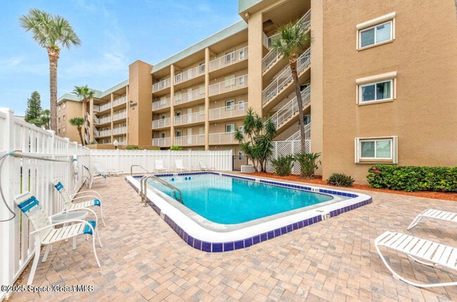 1415 N Hwy A1A in Indialantic, FL - Building Photo - Building Photo