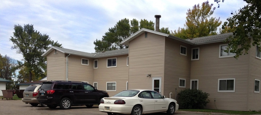 Alex Paul Apartments in Lakota, ND - Building Photo