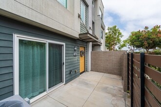 14418 Plum Ln in Gardena, CA - Building Photo - Building Photo