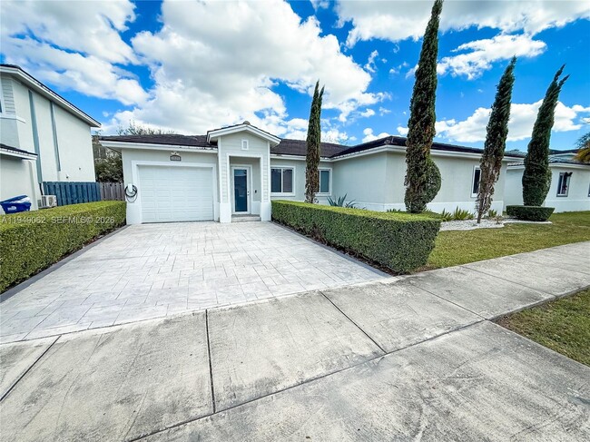 17931 SW 152nd Ave in Miami, FL - Building Photo - Building Photo