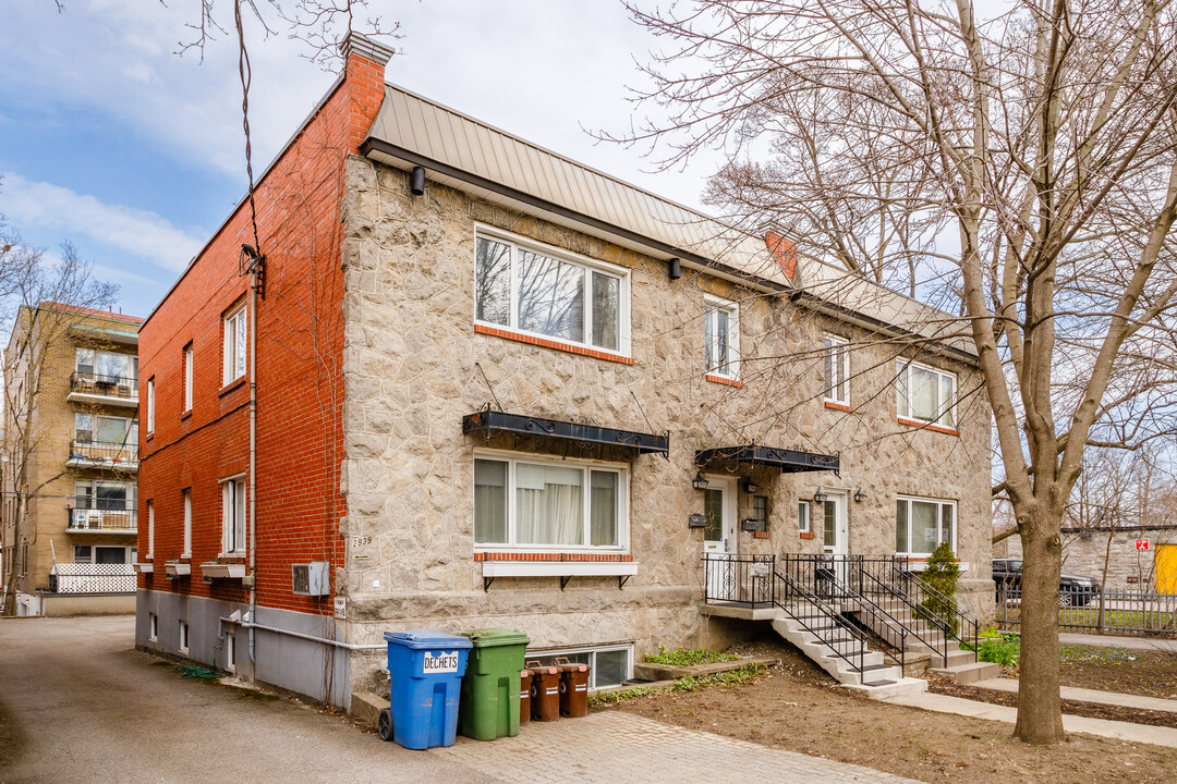 2931 Lacombe Av in Montréal, QC - Building Photo