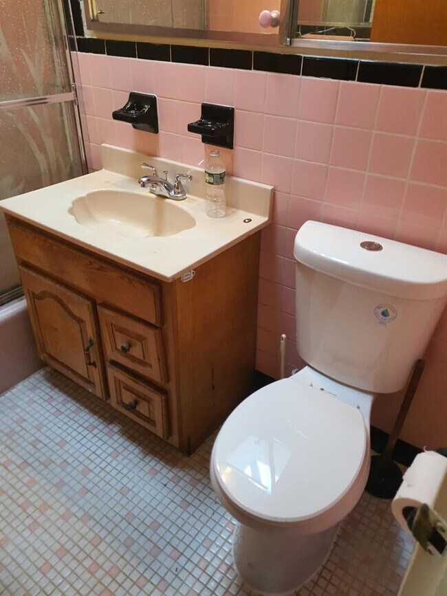 1048 Elder Ave in Bronx, NY - Building Photo - Building Photo