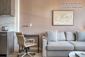 975 Bryant St, Unit FL3-ID1423 in San Francisco, CA - Building Photo - Building Photo