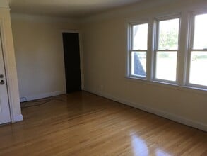 15018 Hubbell Ave in Detroit, MI - Building Photo - Building Photo