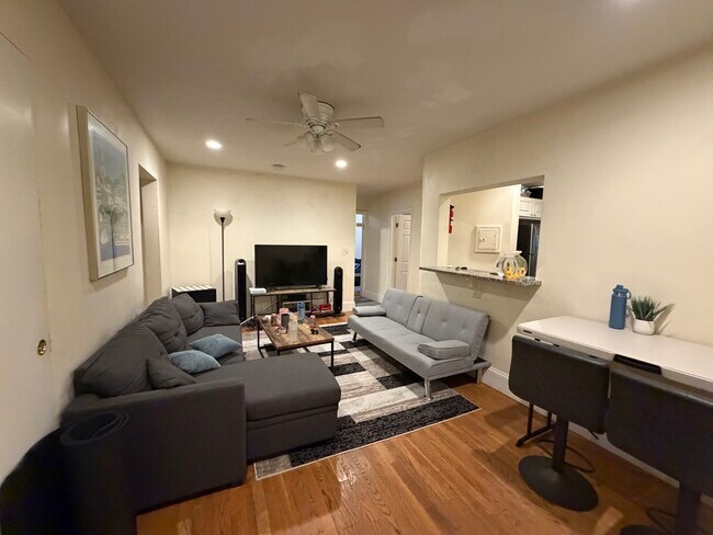 56 Egmont St in Brookline, MA - Building Photo - Building Photo