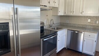 68 High St, Unit 2 in Stoneham, MA - Building Photo