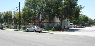 Whispering Fountains At Monrovia Apartments