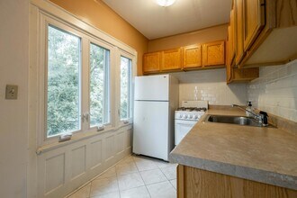 2119 E Kenilworth Pl in Milwaukee, WI - Building Photo - Building Photo