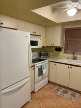 421 SW South River Dr in Stuart, FL - Building Photo - Building Photo