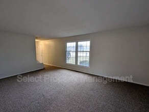 924 E Washington Center Rd in Fort Wayne, IN - Building Photo - Building Photo