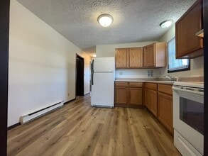 407 Parker St in Warsaw, IN - Building Photo - Building Photo