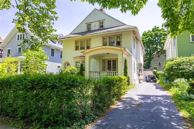 property at 20 Calumet St
