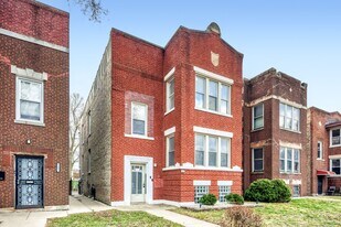 111 W 74th St in Chicago, IL - Building Photo