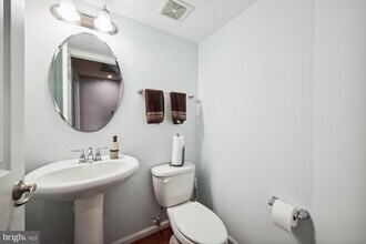 944 Hall Station Dr in Bowie, MD - Building Photo - Building Photo