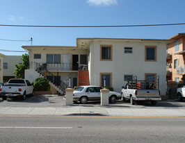 1810 SW 7th St Apartments