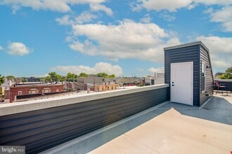 1215 S 23rd St in Philadelphia, PA - Foto de edificio - Building Photo