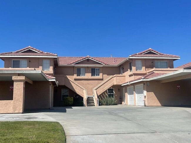 461 Westminster Pl, Unit B, Unit B
