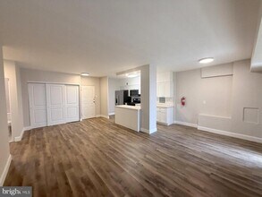 1200 E Marlton Pike in Cherry Hill Township, NJ - Building Photo - Building Photo