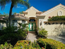 9190 Troon Lakes Dr in Naples, FL - Building Photo