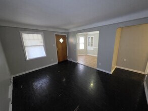 8639 Minock St in Detroit, MI - Building Photo - Building Photo