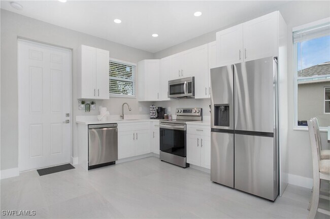 property at 26951 N Riverside Dr