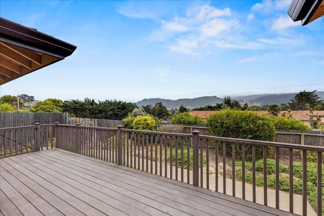 3073 Lasuen Dr in Carmel, CA - Building Photo - Building Photo