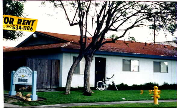 Canterbury Woods (por) in Westminster, CA - Building Photo