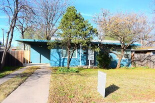 3718 31st St in Lubbock, TX - Building Photo