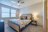 19Nineteen Promenade in Union, KY - Foto de edificio - Interior Photo