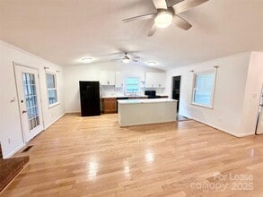 115 Setter Ct in Statesville, NC - Building Photo - Building Photo