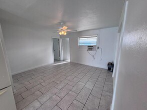 2131 Washington St NE in Palm Bay, FL - Building Photo - Building Photo