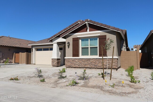 2540 W Sunland Ave in Phoenix, AZ - Building Photo - Building Photo