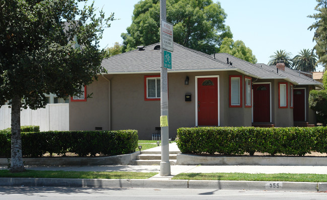 56 Esther St in Pasadena, CA - Building Photo - Building Photo