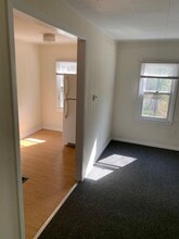 949 Dryden Rd, Unit 3 in Ithaca, NY - Foto de edificio - Building Photo