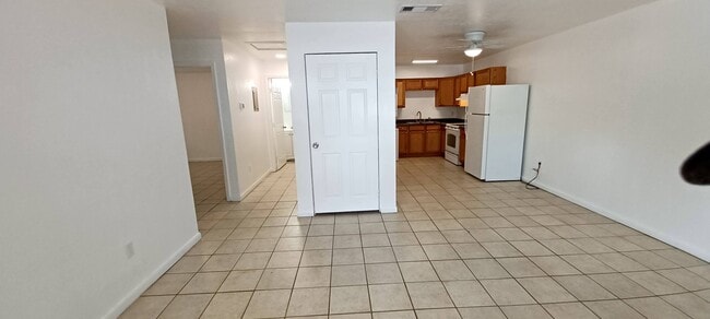 3220 SW 26th Terrace