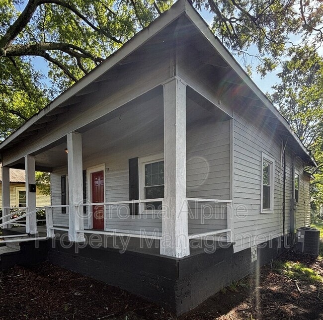 713 Smith St in Shelby, NC - Building Photo - Building Photo