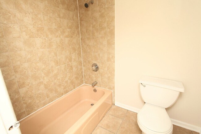 5847 N Winthrop Ave in Chicago, IL - Building Photo - Building Photo