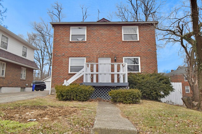 property at 113 Niagara Ave
