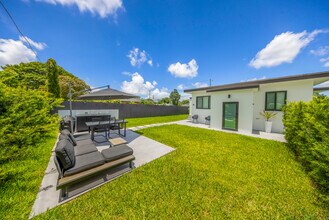 5194 NW 15th Ave in Miami, FL - Building Photo - Building Photo