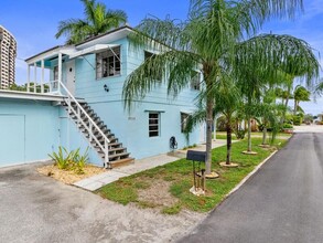 4916 N Flagler Dr in West Palm Beach, FL - Building Photo - Building Photo