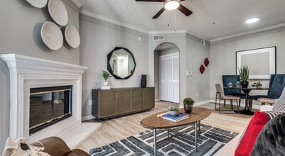 The Vincent in Dallas, TX - Foto de edificio - Building Photo