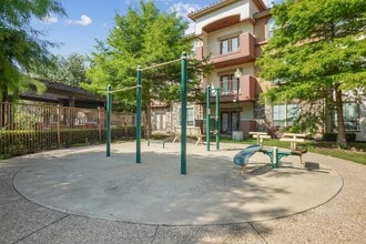 Villas di Lucca in Mansfield, TX - Building Photo - Building Photo