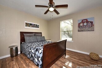 119 Pharis St in San Antonio, TX - Building Photo - Building Photo