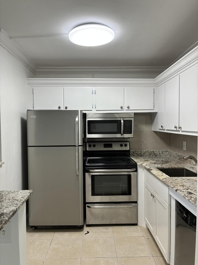 650 Horizon St E in Boynton Beach, FL - Building Photo - Building Photo