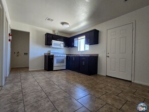 942 E St in Brawley, CA - Building Photo - Building Photo